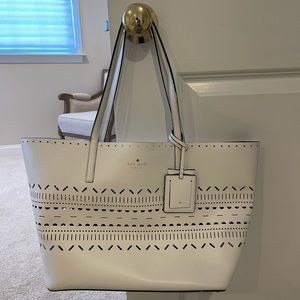 White Kate spade purse
